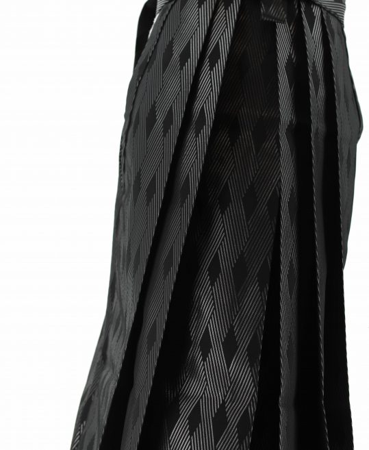 男性用袴単品レンタル(成人式・結婚式・卒業式)黒・銀の菱形文様[身長170cm対応]No.153